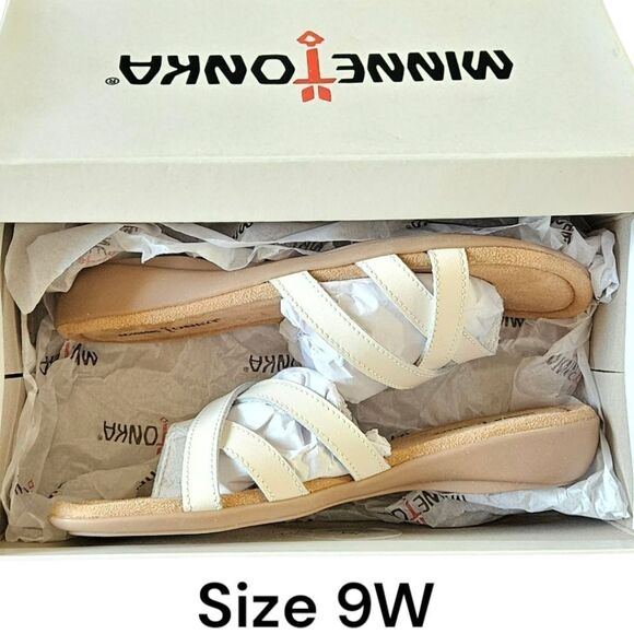 MINNEโTONKA Women's Wide Width White Sunny Leather Flip Flop Thong/Sandals 9W - Picture 15 of 16